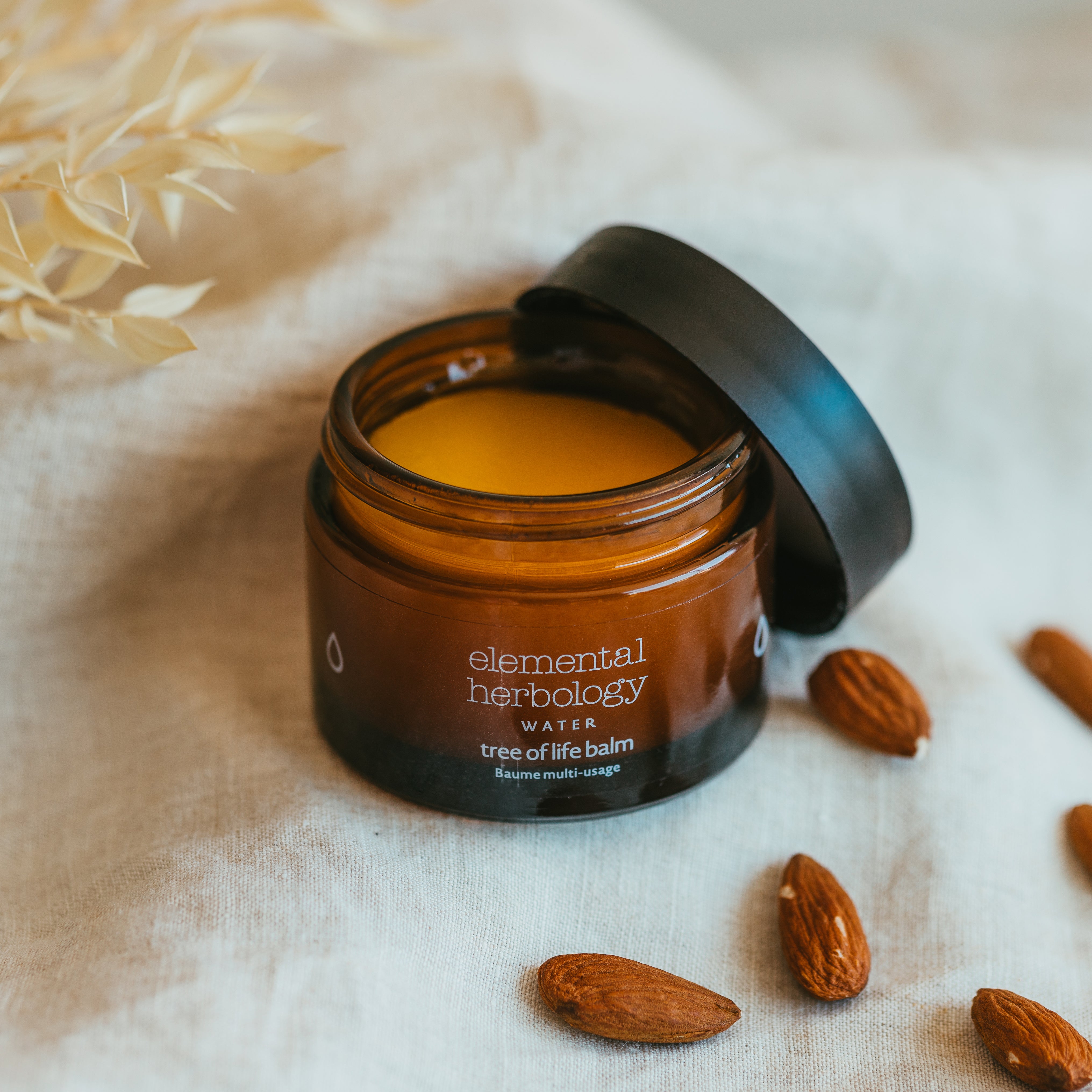 This multi-purpose body balm provides superior hydration, alleviating discomfort and restoring skin health wherever needed